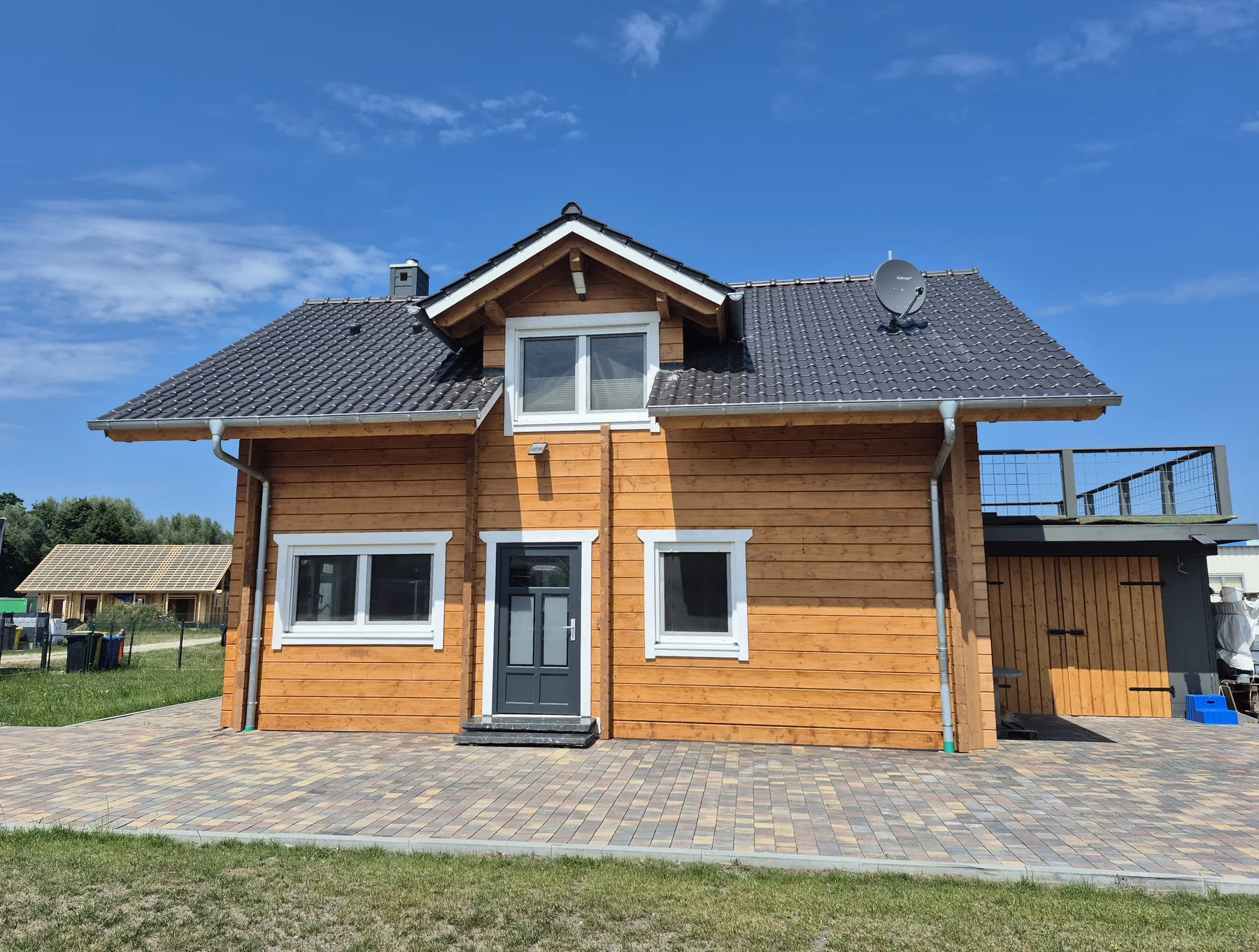 Holzhaus mit Fassadenbekleidung von Dwinger Bau